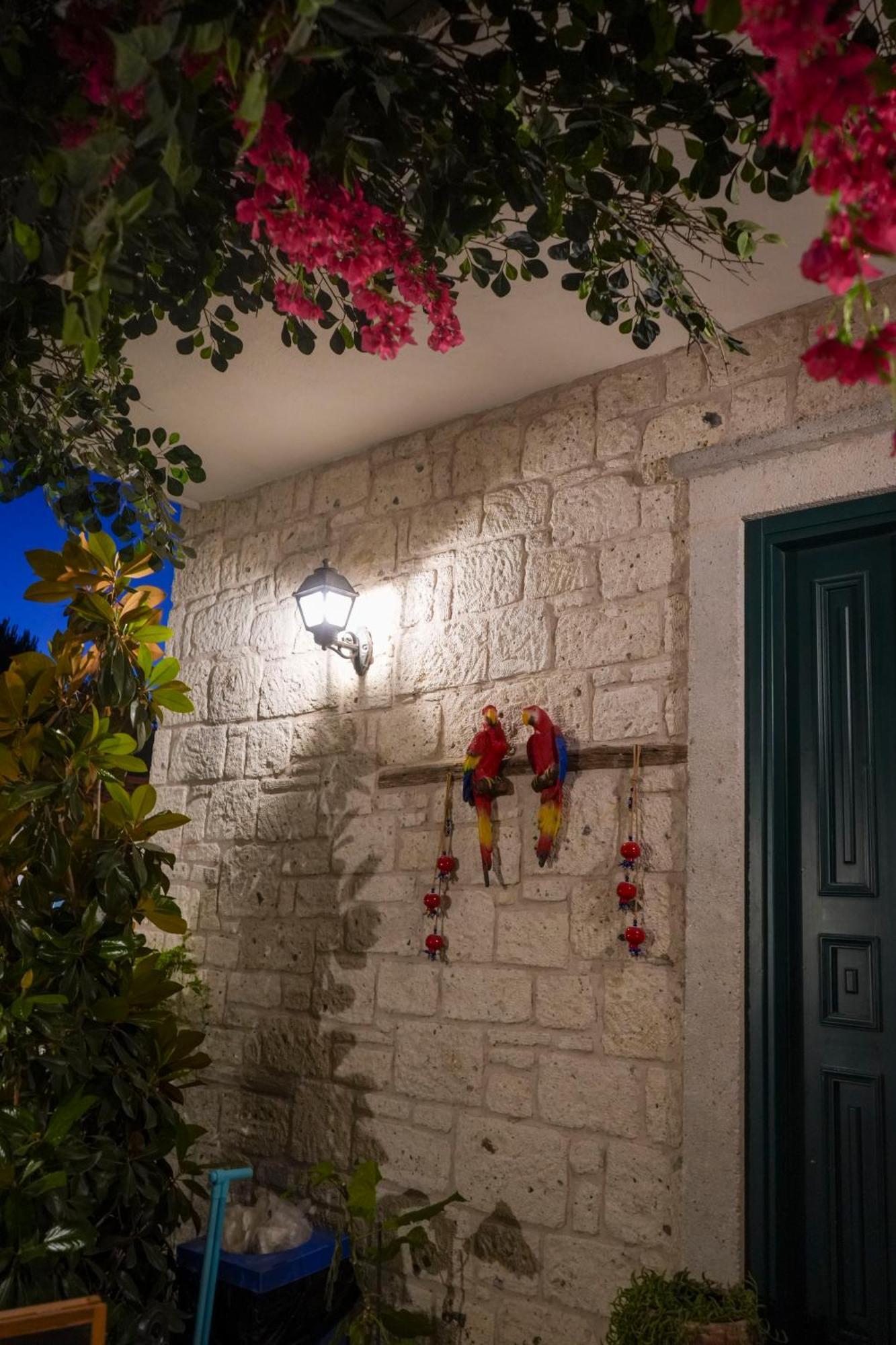 Muezeyyen Hanim Konagi Alacati Exterior photo